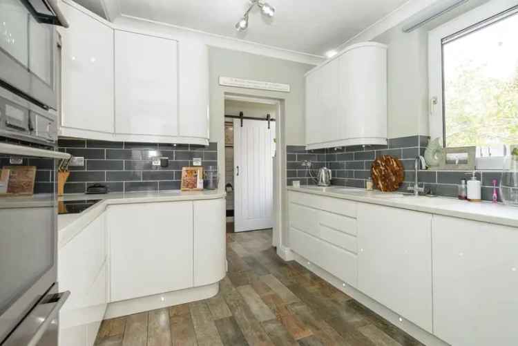 4 Bedroom Semi Detached House to Rent Castleford