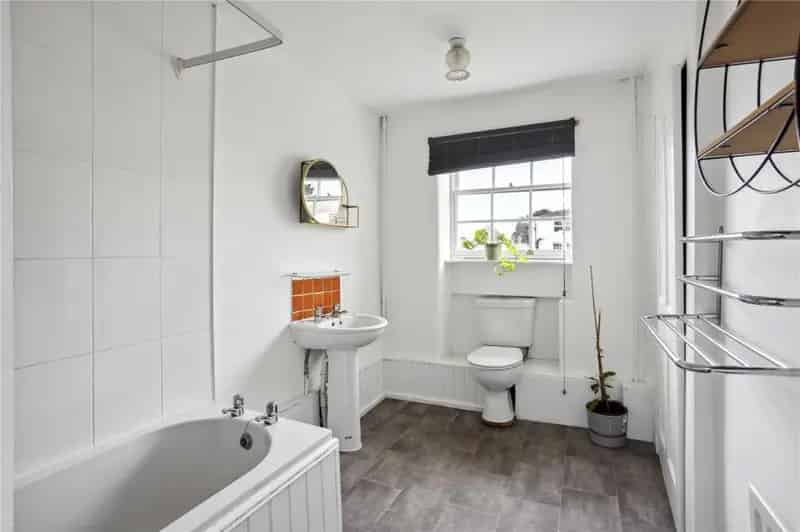 4 Bedroom Georgian Townhouse Clifton