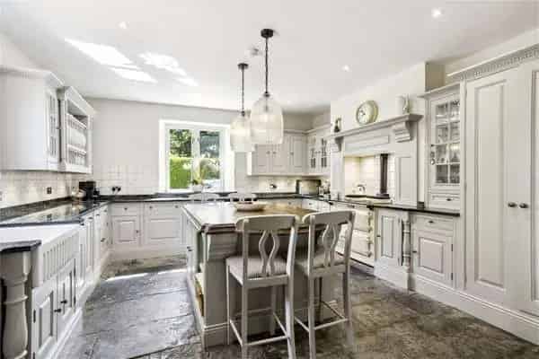 Stunning Period Property with Modern Amenities and Annexe
