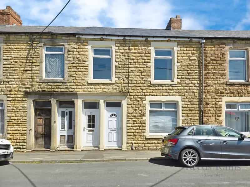 3 Bedroom Flat for Sale Consett Durham DH8 No Onward Chain