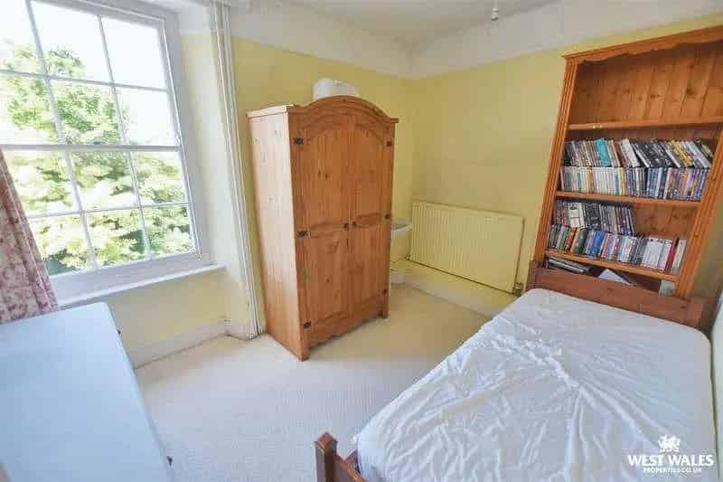 4 Bed Townhouse For Sale
