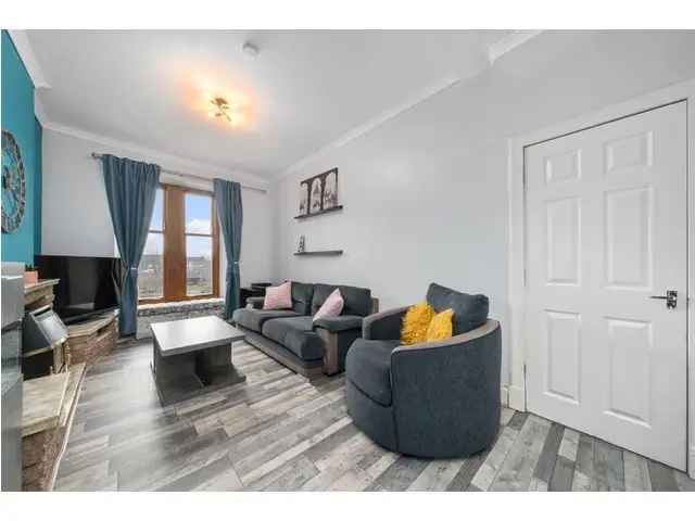 2 bedroom flat  for sale