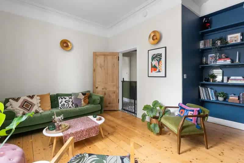 2 Bedroom Flat for Sale in Edinburgh