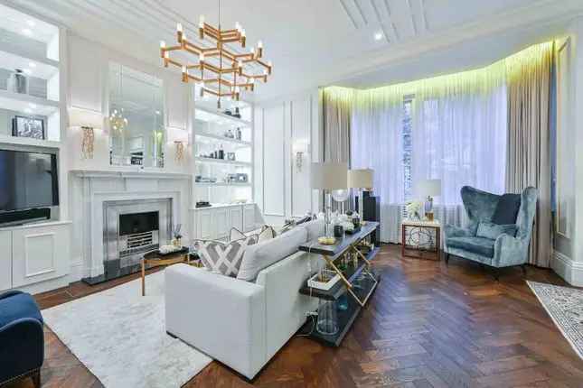 Flat for sale in Hyde Park Place, Hyde Park Estate, London W2