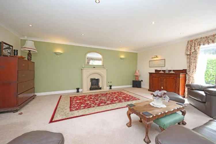 6 bedroom detached house for sale