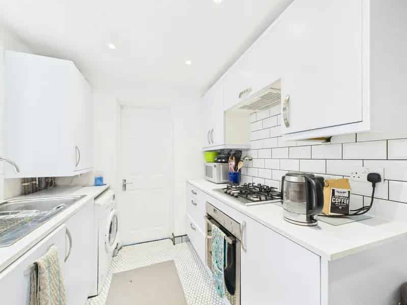 West Reading Terrace House Near Station - Freehold