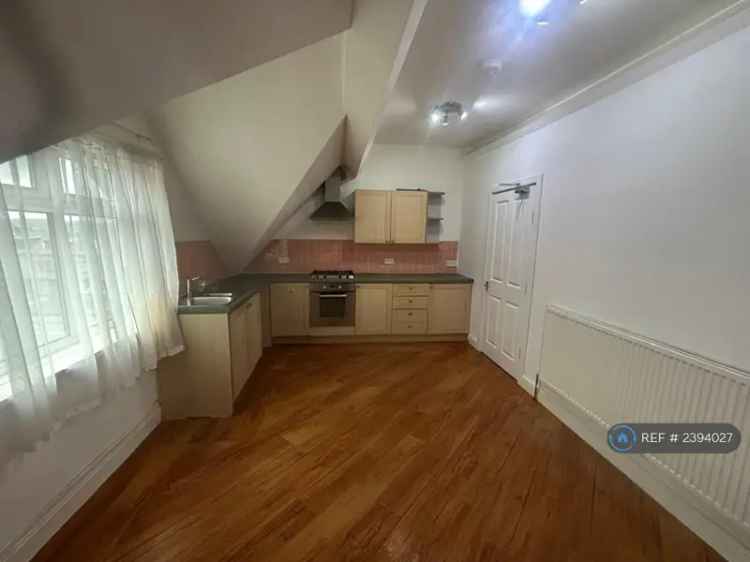 2 bedroom flat