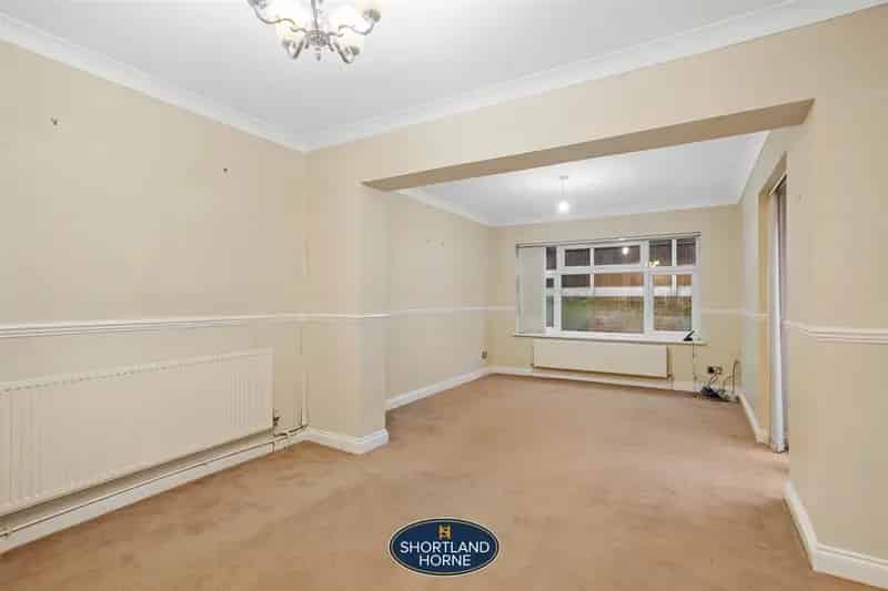 4 Bedroom Detached House to Rent Near Grange Farm School