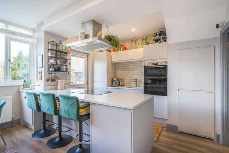 3 Double Bedroom Semi Detached House with EV Charger