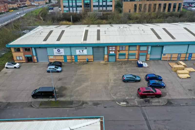 Warehouse Unit to Let - Bermuda Park Industrial Park