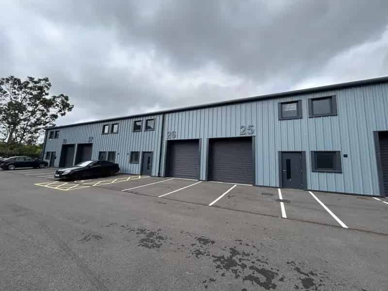 Artillery 88 Industrial Unit For Lease