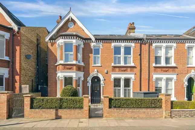 5 Bedroom Semi-Detached House for Sale Near Clapham Common