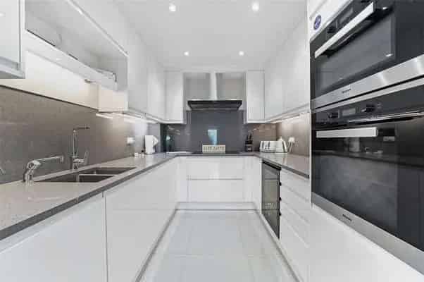 Stunning 2-Bed 2-Bath Apartment in Cinnabar Wharf
