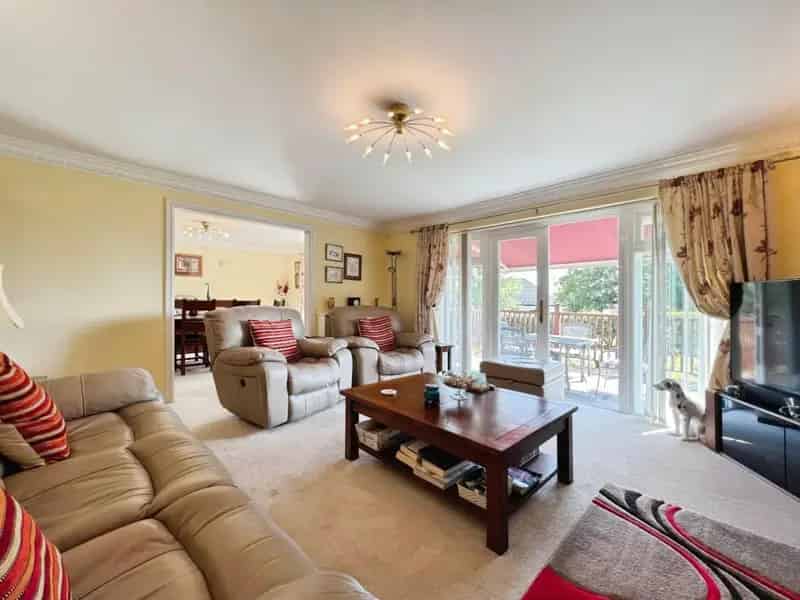 4 Bedroom Detached House for Sale in Hythe