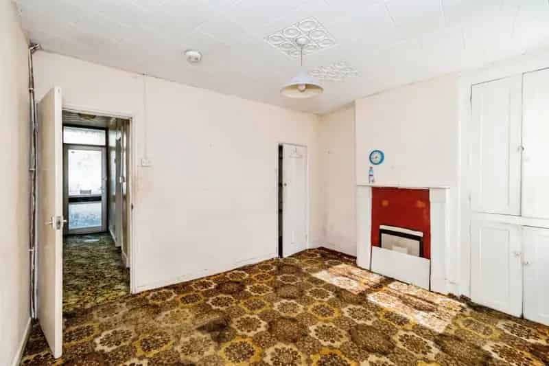 Three Bedroom Victorian House Newtown