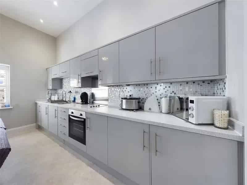 1 Bedroom Apartment for Sale