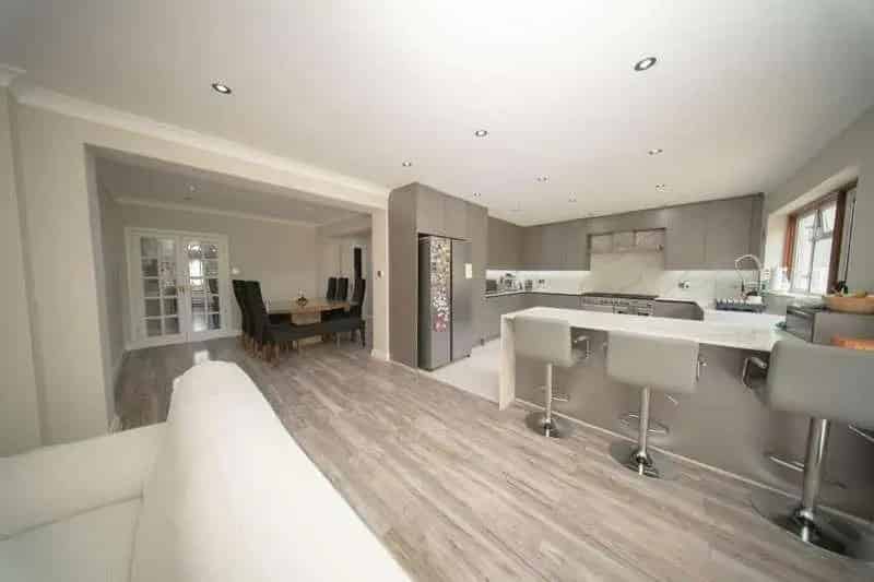7 Bed House for Sale Southall Large Family Home