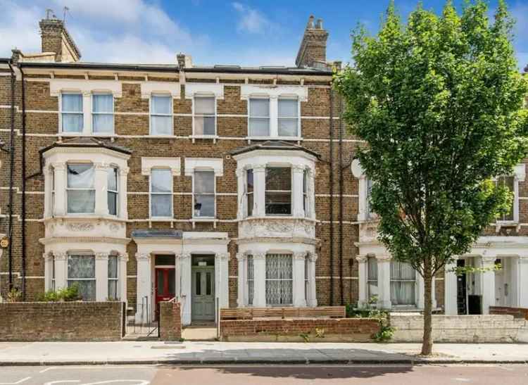 Refurbished 2-Bedroom Garden Flat near Queens Park