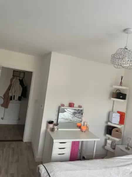 1 Bed New Build Flat Bapchild Parking