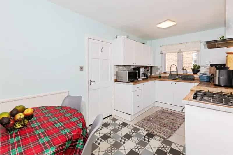 3 Bed House Near Reading Town Centre