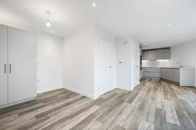 1 bedroom Flat To Let