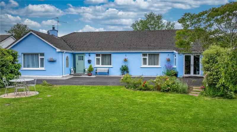 Exceptional Four Bedroom Detached Bungalow 0.4 Acres