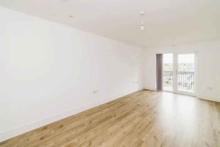 2-Bed Waterfront Apartment Southampton Meridian Waterside