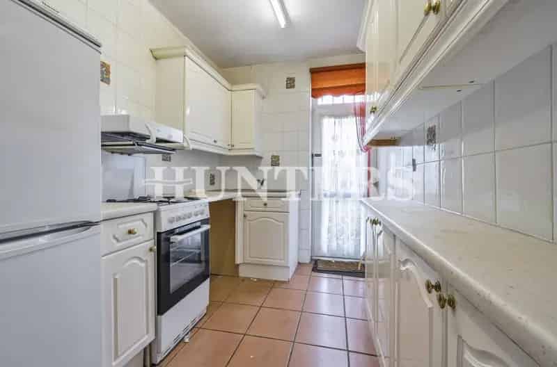 3 Bedroom End Terrace House For Sale Rainham