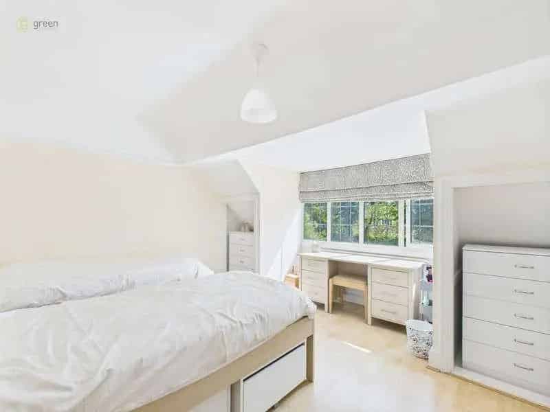 4 Bed House for Sale Family Home Extended Lounge Large Garden