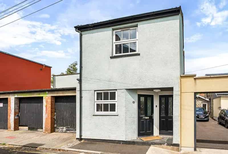 3 Bedroom House for Sale near Gaol Ferry Steps Southville