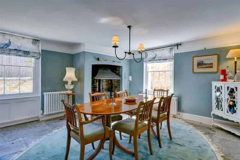 Grade II Listed Georgian Home 4 Bedrooms Detached Coach House Walled Garden