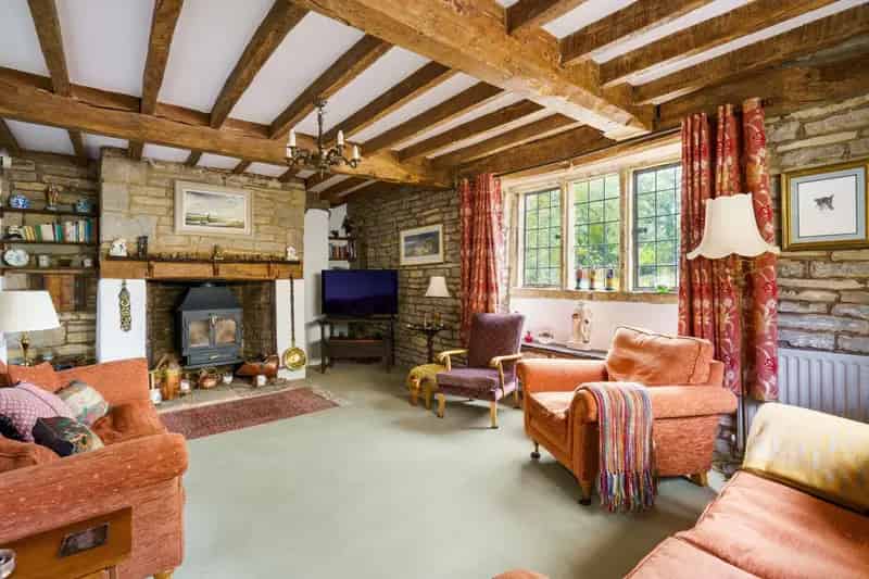 5 Bedroom Semi-Detached House for Sale