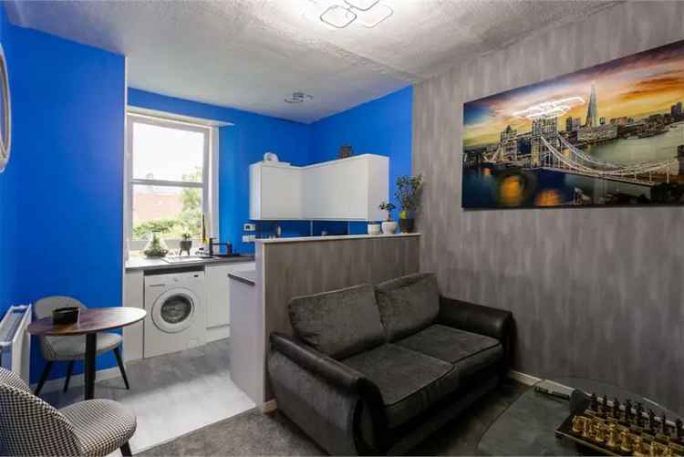 1 Bed Flat - First Floor with 1 Reception Room