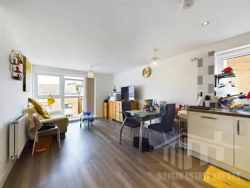 2 Bedroom Apartment for Sale
