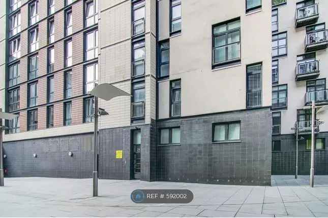 Flat to rent in Oswald Street, Glasgow G1