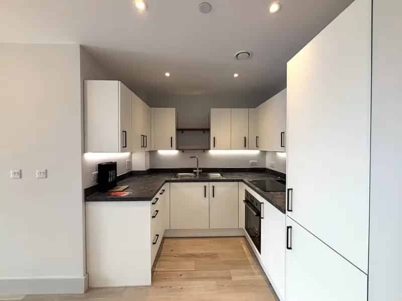 Modern One Bedroom Apartment Exeter City Centre Available Now Pets Considered