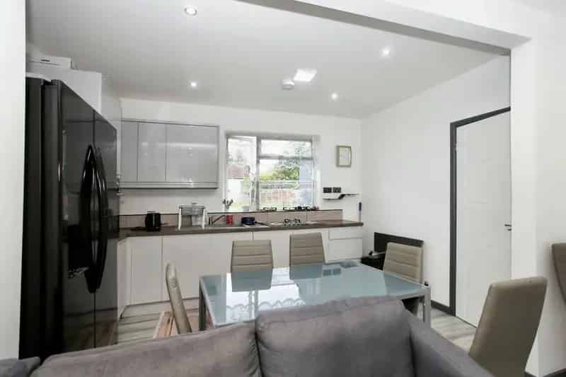 Three Bedroom Semi Detached House New England
