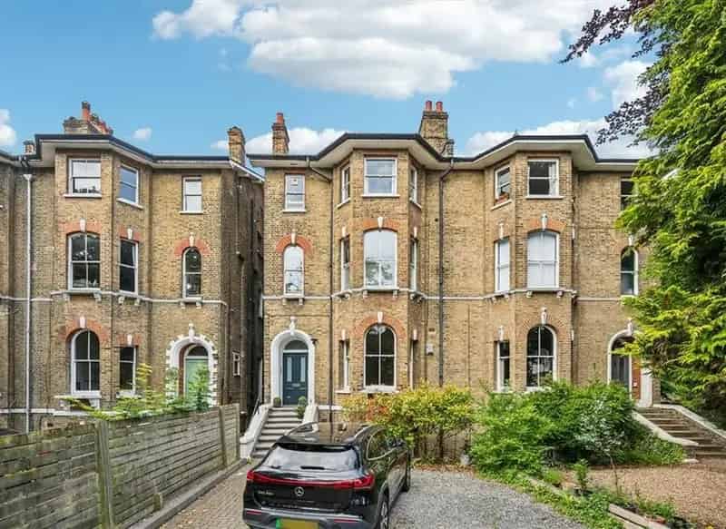 Two Double Bedroom Flat Blackheath