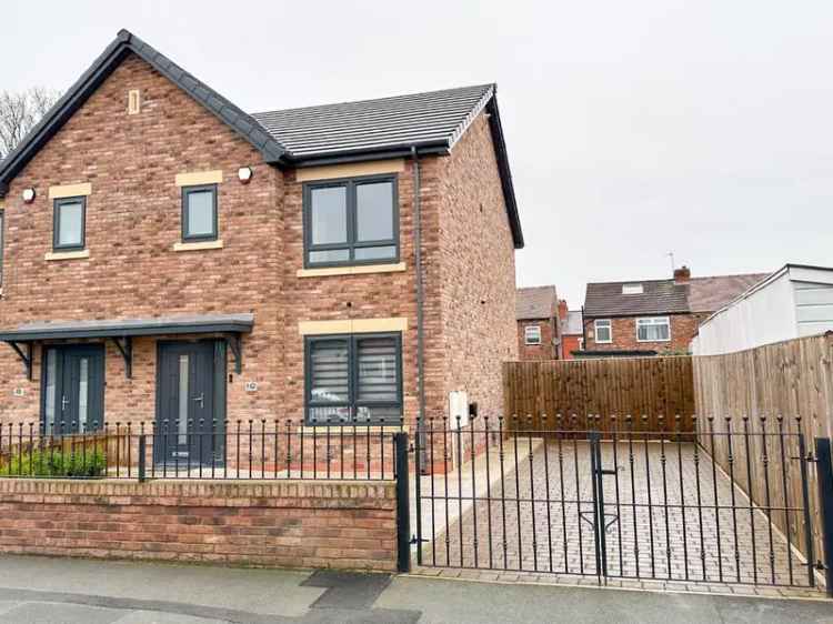 3 bedroom semi-detached house for sale