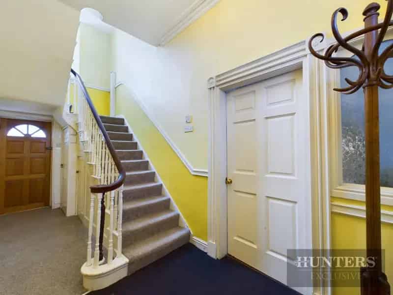 4 Bedroom House For Sale 2002 SQ FT Bempton
