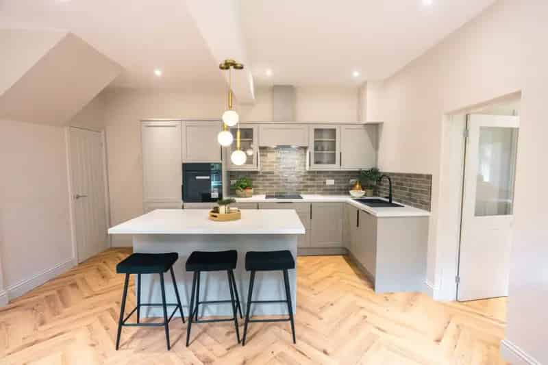 3 Bedroom Detached House For Sale in Chester Green Derby