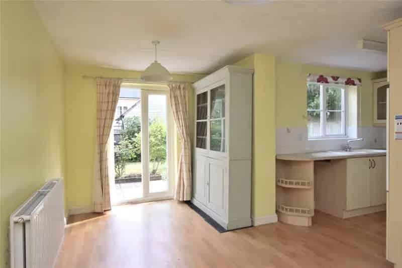 4 Bedroom Detached House to Rent