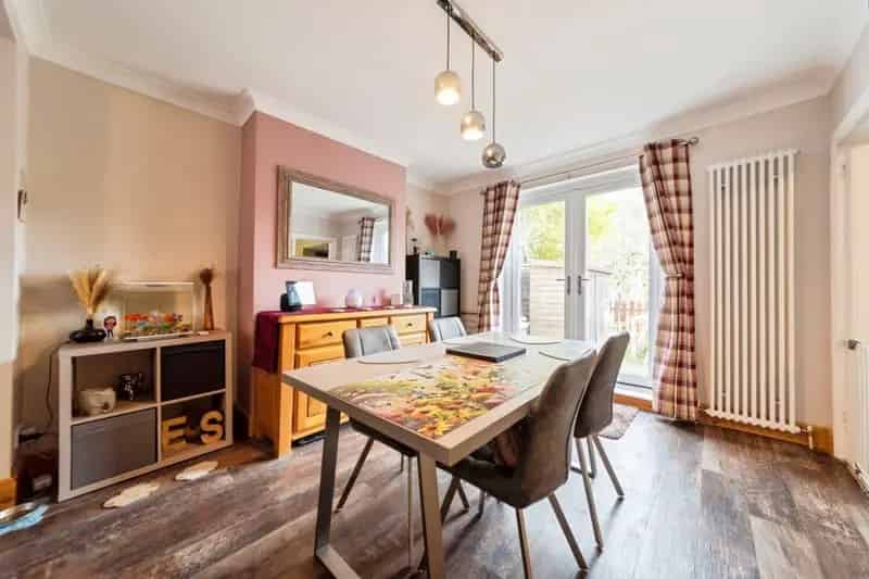 Modern 3-Bed Semi-Detached House Grantham
