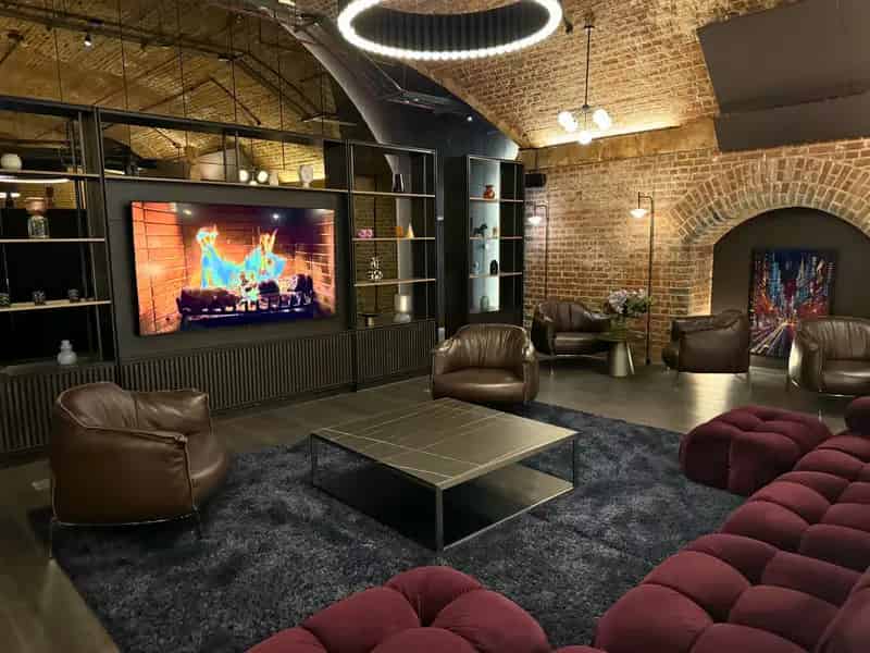 2 Bedroom Flat House to Rent City Center