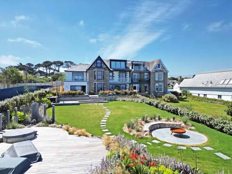4 Bedroom Semi Detached House with Sea Views St Ives Bay