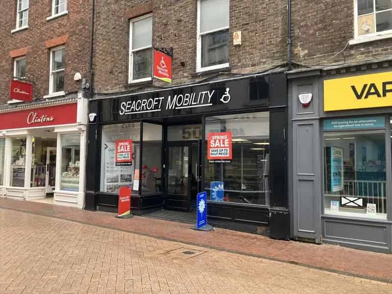 High Street Retail Premises 1913 sq ft