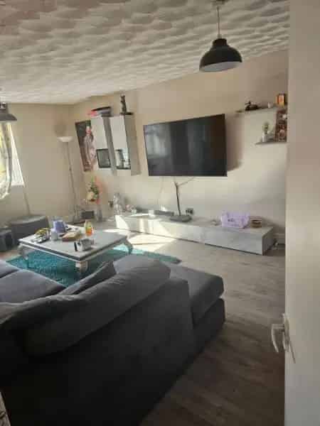3 Bedroom Family Home Near Schools and Amenities