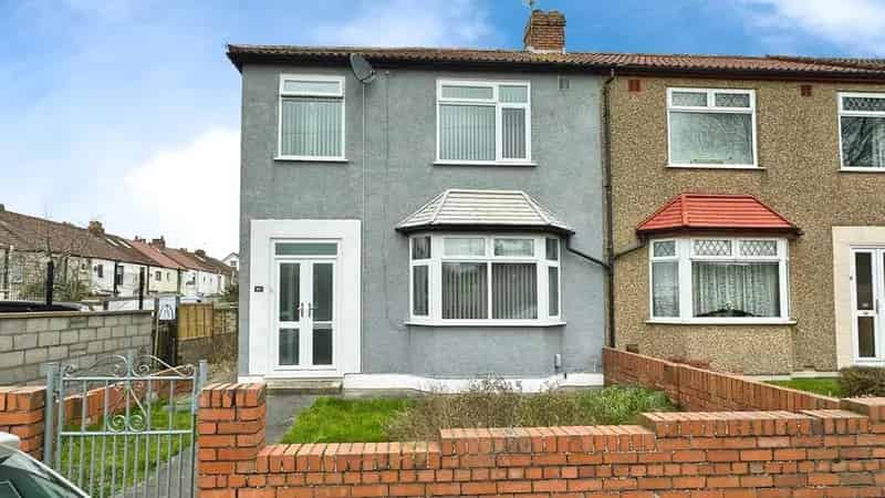 3 Bedroom End of Terrace House for Sale