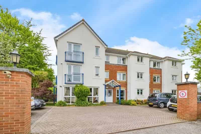 1 bedroom apartment for sale