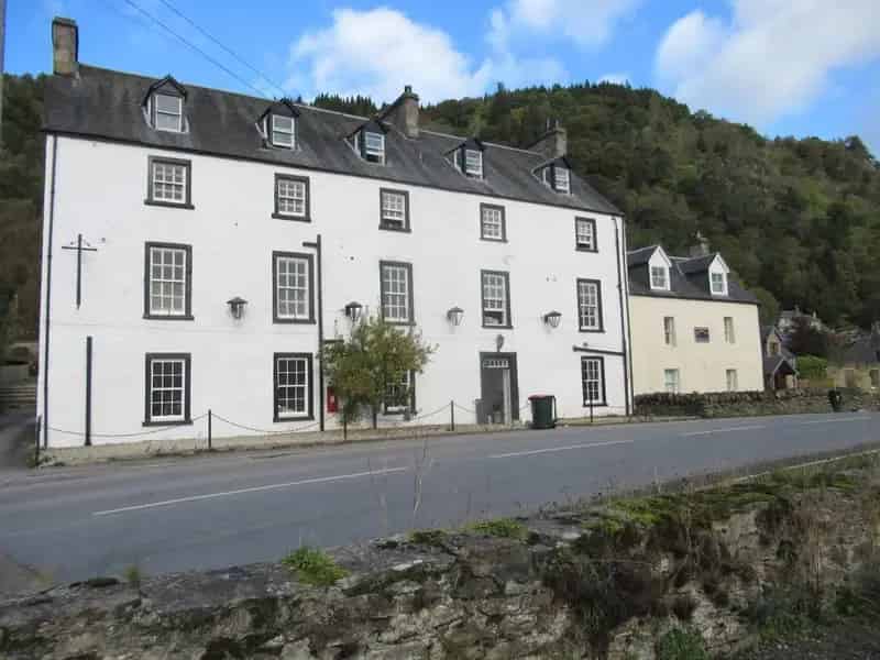 Historic 18th Century Wayside Inn For Sale